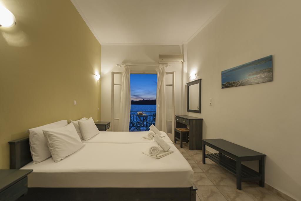 Angeliki Seaside Hotel Aliki  Ngoại thất bức ảnh